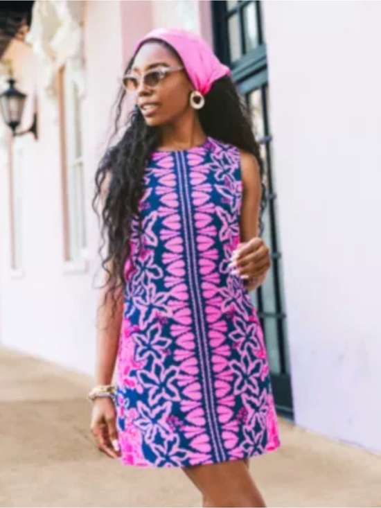 Lilly Pulitzer Dresses & Skirts - Lilly Pulitzer Pink & Navy Floral Shift Dress - Edita Shift Dress